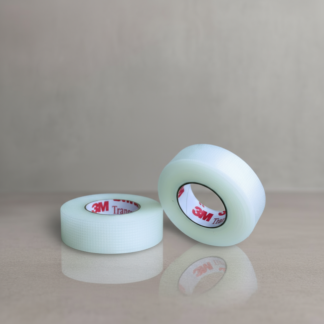 Hypoallergenic tape 3M TRANSPORE of 1.25cm.